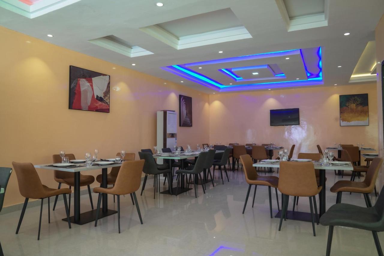 Hotel Dialali Nouakchott Bagian luar foto